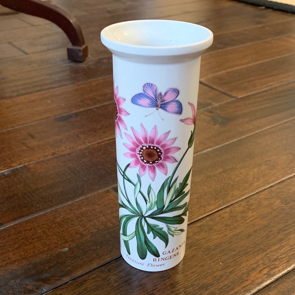 Portmeirion Botanic Garden Ceramic Vase with Treasure Flower and Butterflies 🦋